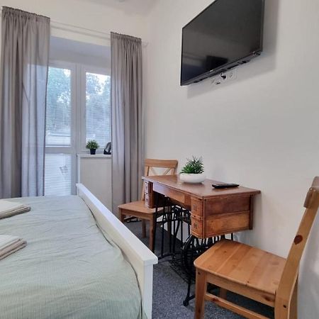 Finnem Rentals Jicinska Πράγα Εξωτερικό φωτογραφία