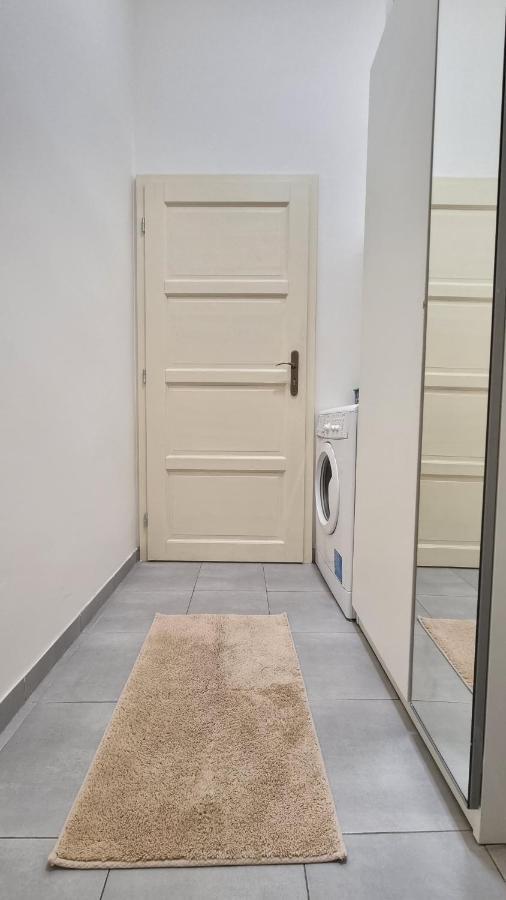 Finnem Rentals Jicinska Πράγα Εξωτερικό φωτογραφία