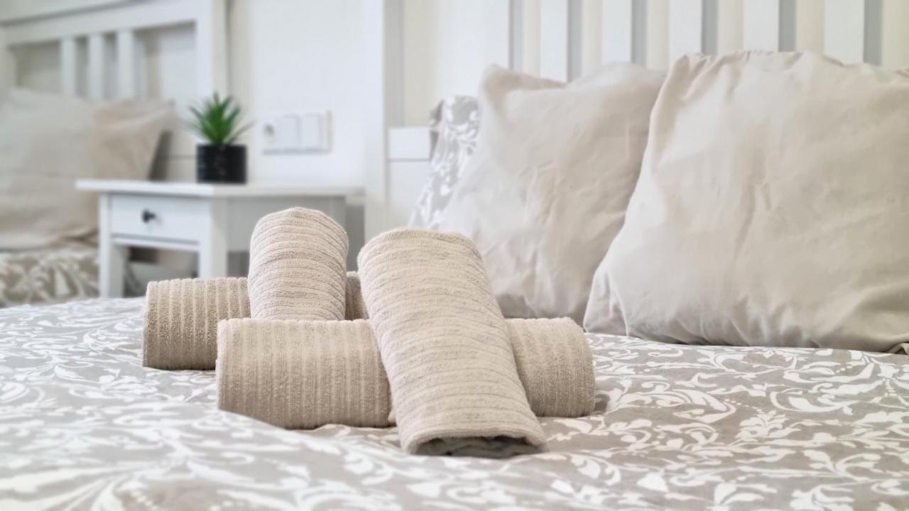 Finnem Rentals Jicinska Πράγα Εξωτερικό φωτογραφία